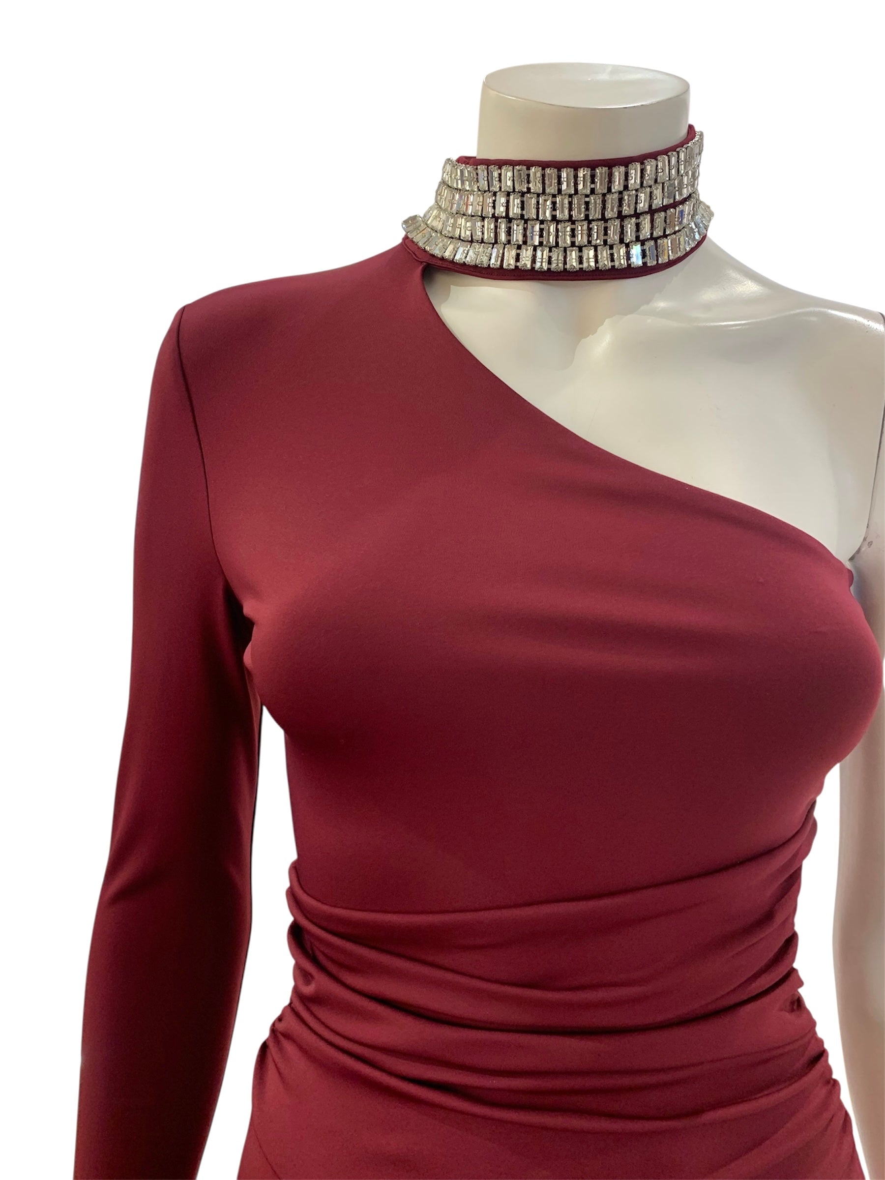 ABITO COLLANA BORDEAUX