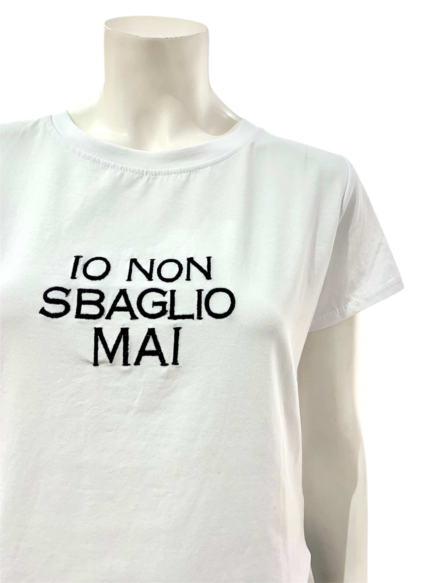 T-SHIRT SCRITTA BIANCA