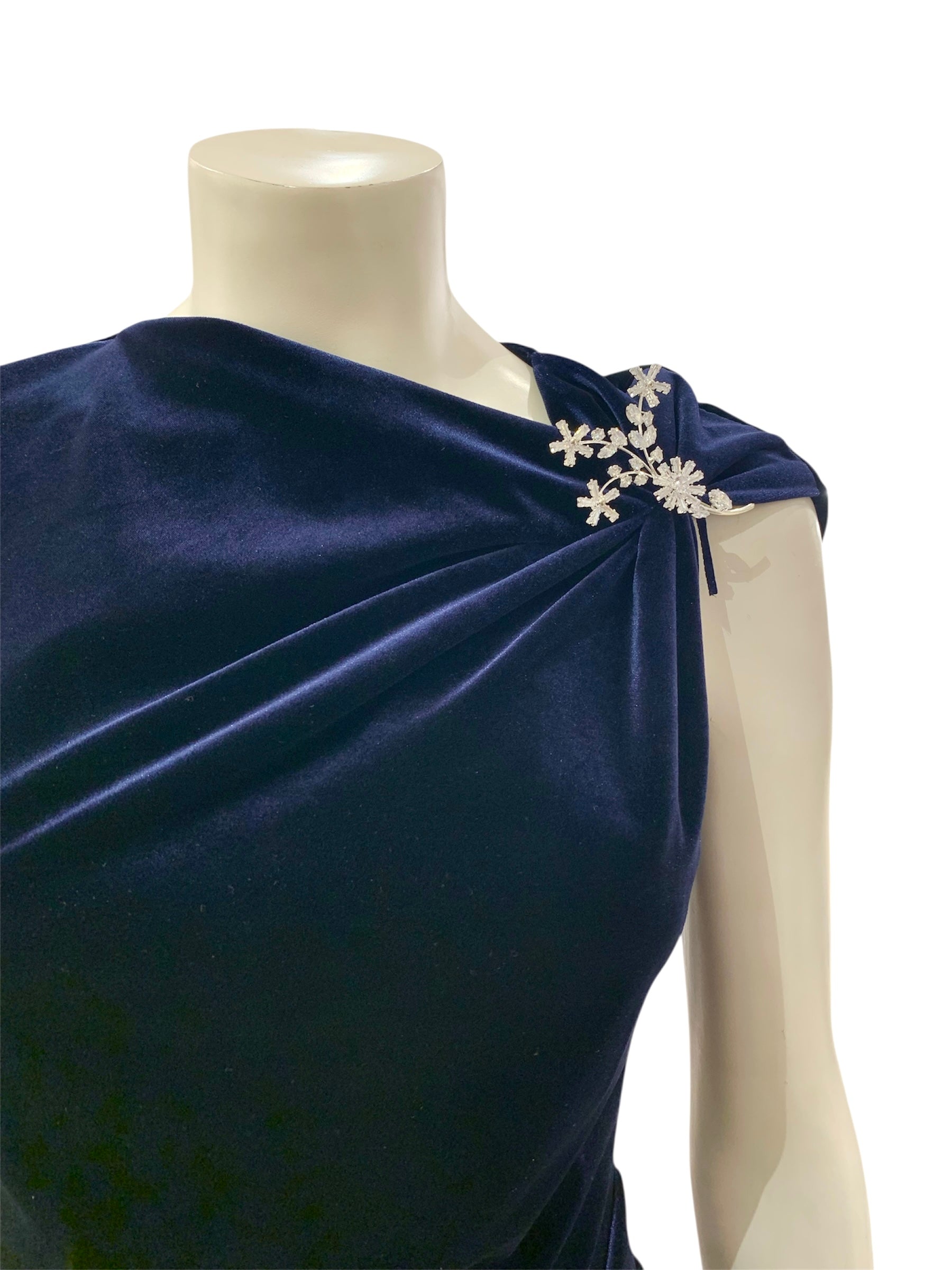 ABITO DRAPPEGGIO BLU