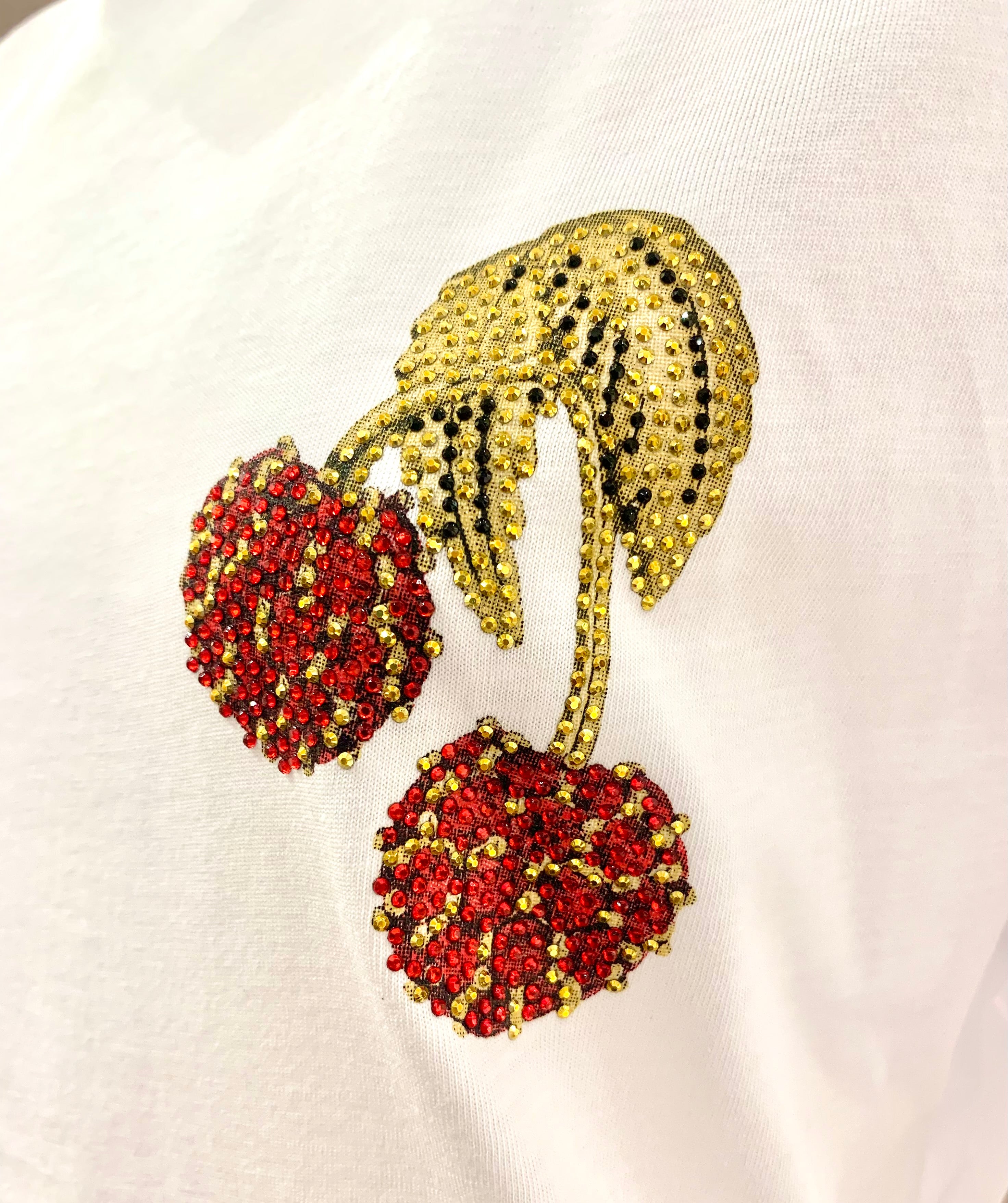 T-SHIRT CILIEGIE STRASS BIANCA